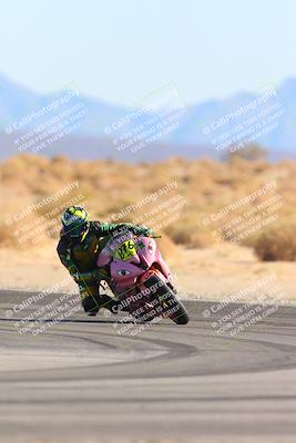 media/Jan-10-2025-CVMA Friday Practice (Fri) [[489e0da257]]/Group 4 and Trackday/Session 4 (Turn 16)/